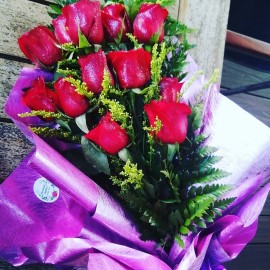 AGREGA: RAMO DE ROSAS
